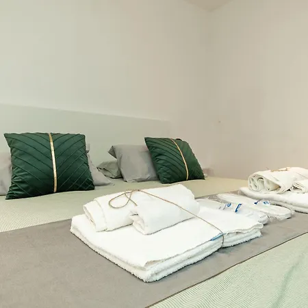 Apartment Lusso, Doppio A 50 Passi Dal Duomo