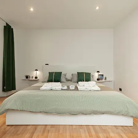 Apartment Lusso, Doppio A 50 Passi Dal Duomo *
